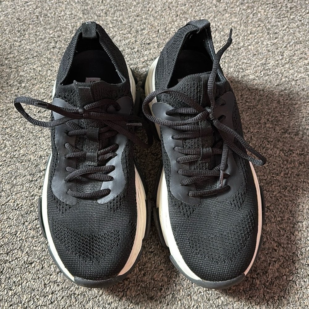 Steve Madden Sneakers